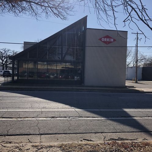 Downtown Commercial Office Opportunity: 1555 E 2nd St N, Wichita, KS 67214